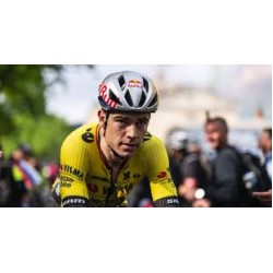 Wout van Aert triomphe à Paris-Roubaix